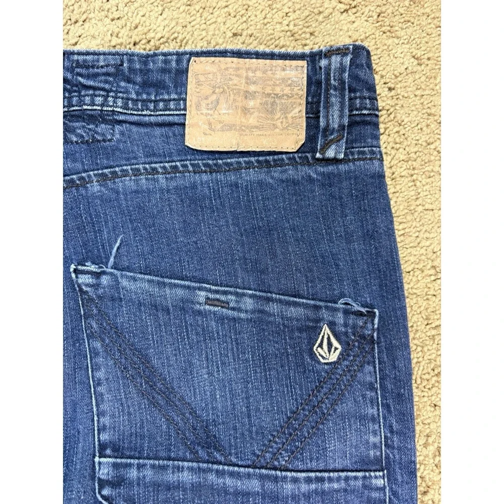 Volcom Nova Jean Men 33 Blue Denim Button Fly Straight Leg Skater Casual